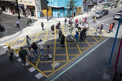 La senyalització al pas de vianants del carrer de la Unió