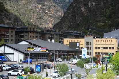 04/05/2021
El conductor es va accidentar a la zona de les Arades de Sant Julià 
Foto Fernando Galindo