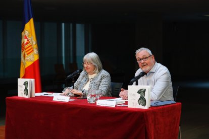 Àngels Mach i Domènec Bascompte, de la SAC, al Consell General