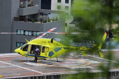 l'helicòpter fent un trasllat aquesta tarda de dimecres