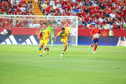 La selecció va perdre al Nuevo Vivero davant Espanya en el primer dels amistosos.