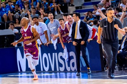 El Lleida celebra una cistella.