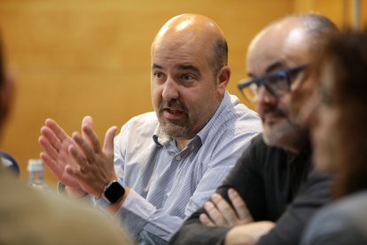 El president del MoraBanc, Gorka Aixàs, i el director general tricolor, Francesc Solana.