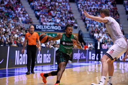 Shannon Evans, en un duel d’aquesta temporada amb el Joventut.