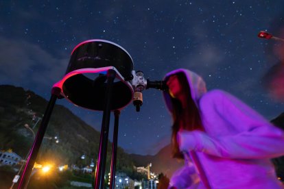 OBSERVACIÓ AMB TELESCOPIS DES D'ARINSAL