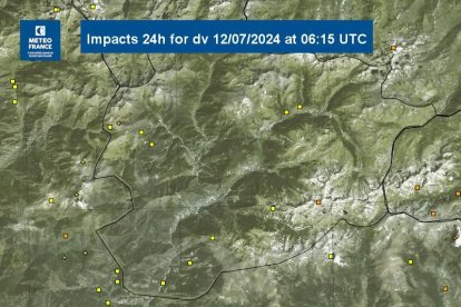 Impactes de llamps de les tempestes de la nit