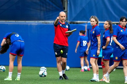 La selecció va entrenar ahir a l’Estadi Nacional.