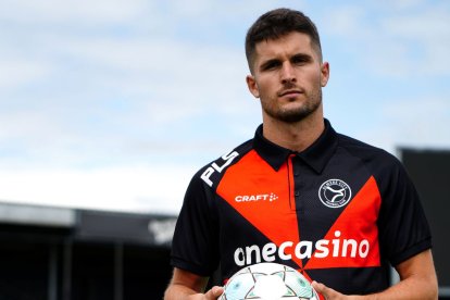 Álvaro Peña va militar a l’Almere City neerlandès.