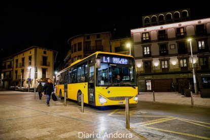 Transport nocturn a Sant Julià