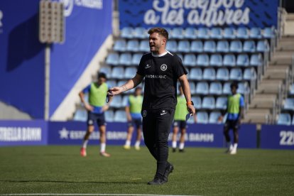 El tècnic Ferran Costa, en un entrenament.