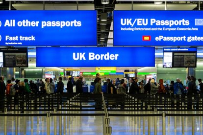 La frontera de l’aeroport londinenc de Heathrow.