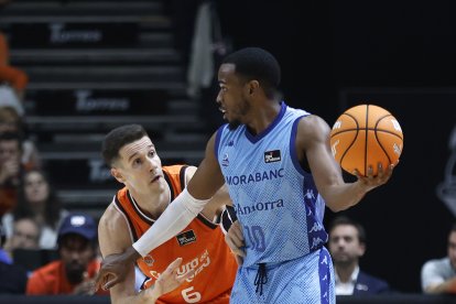 Jerrick Harding, MVP del partit a la Fonteta