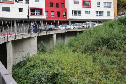 El terreny que acollirà l’edifici de pisos a preu assequible.