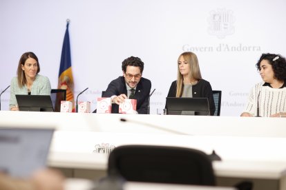 Pérez, Casal, Cadena i Vargas amb els productes reutilitzables.