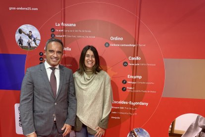 Cabanes i Garcia a l’estand d’Andorra 2025 de la Fira.