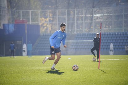 Trigueros, a l’entrenament.