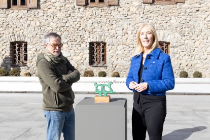 Presentació de l'escultura de Jordi Casamajor