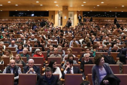 Els assistents al debat sobre l'acord d'associació organitzat pel col·legi d'economistes