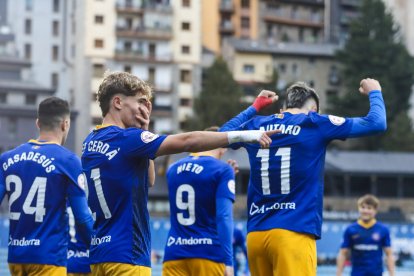 Cerdà celebra el 2-0 contra l’Amorebieta.