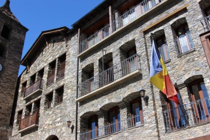 Façana del comú d’Ordino.