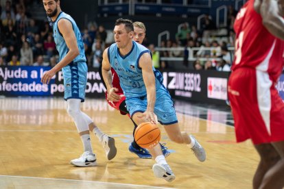 Nikola Radicevic, al partit contra l’UCAM.