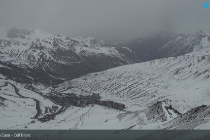 Febles nevades al Pas de la Casa