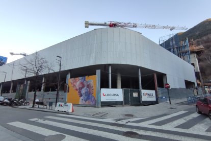 Nou edifici comercial al carrer de la unió i na Maria pla