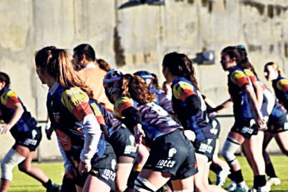 Derrota del VPC femení contra el líder.