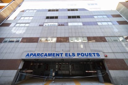 L’aparcament dels Pouets està clausurat des de l’octubre del 2017.