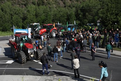 Tall a la rotonda d’Arcavell en una mobilització anterior.