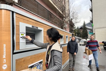 Ecoïlla de recollida de residus per a restaurants instal·lada a les Fontetes, a la Massana