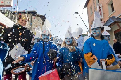 Nens i nenes disfressats en una edició anterior del Carnaval de la Massana