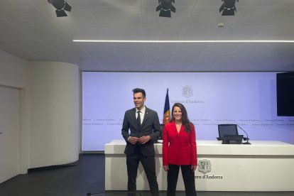 David Forné i Noelia Souque durant la roda de premsa