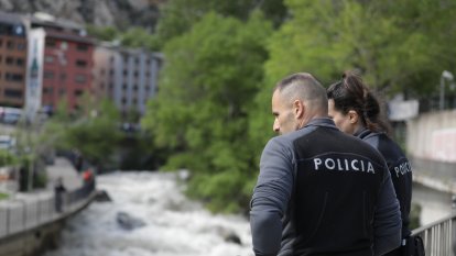 Recerca del treballador caigut al riu