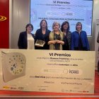 La secretària d'Estat, Ester Cervós, i l'equip redactor del pla, han recollit el premi aquesta nit a Madrid
