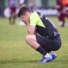 La decepció d’Álvaro Peña, migcampista de l’FC Andorra, al final del partit a Segòvia, ahir.