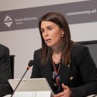 Els cònsols Xavier Fernàndez i Laura Mas durant la sessió del consell del comú