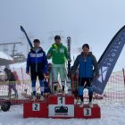 Bartumeu Gabriel, al centre, en el podi de Bormio, ahir després de la cursa.