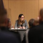 La ministra de Justícia i Interior, Ester Molné, en una compareixença.