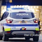 Un vehicle de policia