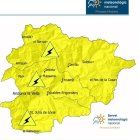 Avís groc per fortes tempestes demà.