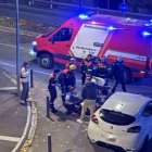 Els bombers i el SUM van acudir a atendre el conductor.