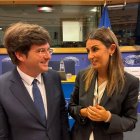 El Raoandor del Ciutadà, Xavier Cañada, amb la Defensora del Poble de la Unió Europea, Teresa Anjinho.