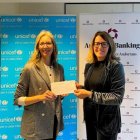 : a l’esquerra Miriam Moreno, Vice Presidenta d’UNICEF, i a la dreta Esther Puigcercós, Directora General d’Andorran Banking.