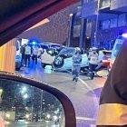 Imatge del vehicle accidentat després de bolcar.