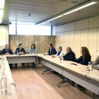 El ministre portaveu del Govern d'Andorra, Guillem Casal amb la resta d'exeministrees de medi ambient a la trobada