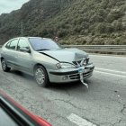 Un dels dos vehicles accidentats, de matrícual espanyola.