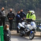 Agents de policia de l'operatiu de seguretat al María Moliner