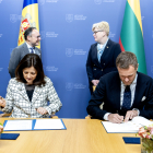 Moment de la signatura del conveni entre Andorra i Lituània