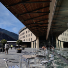 Terrassa de la cafeteria de l’hospital.